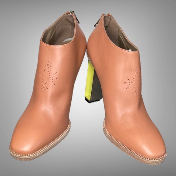 HERMES OLGA CALF LEATHER NATURAL BOOTIES ANKLE BOOTS SHOES EU 40 HEELS - Picture 2 of 16